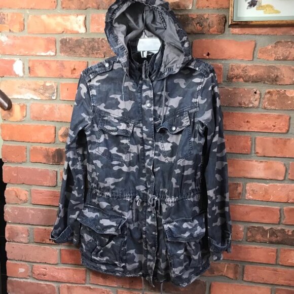 Aritzia Talula Trooper Camo Utility Hood Jacket Military Cotton Drawcord Hoodie - Picture 2 of 14